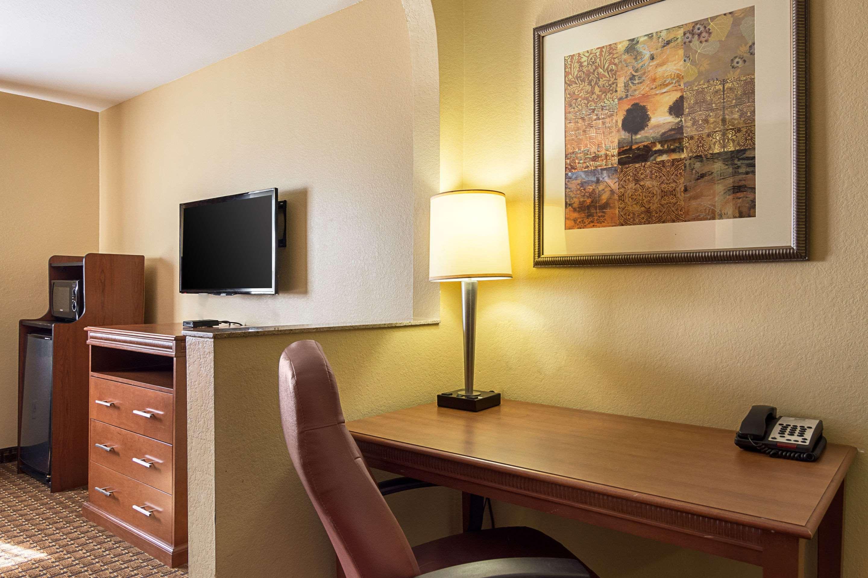 Econo Lodge Inn & Suites Little Rock Sw Eksteriør bilde